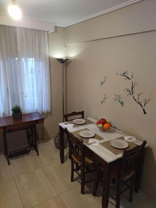 Kalamata Beach Maizonette Ground Floor And Semi-Basement With Yard Luaran gambar