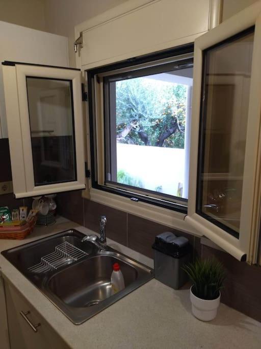 Kalamata Beach Maizonette Ground Floor And Semi-Basement With Yard Luaran gambar