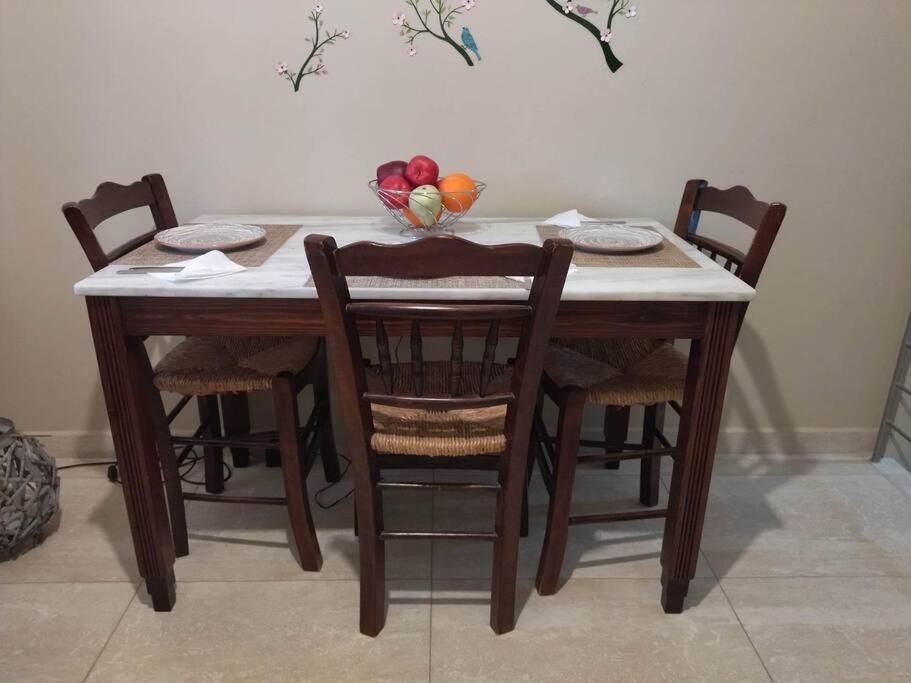 Kalamata Beach Maizonette Ground Floor And Semi-Basement With Yard Luaran gambar